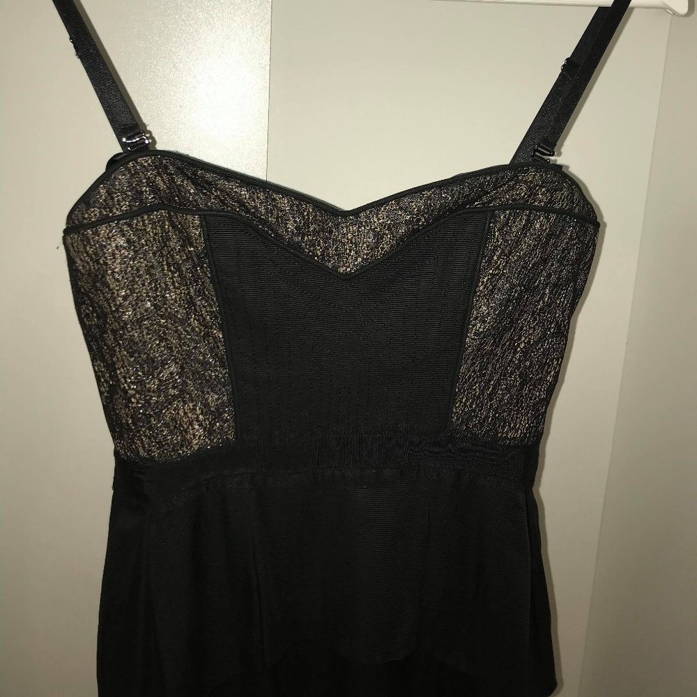 BCBG BLACK & GOLD PEPLUM COCKTAIL DRESS - SIZE 04